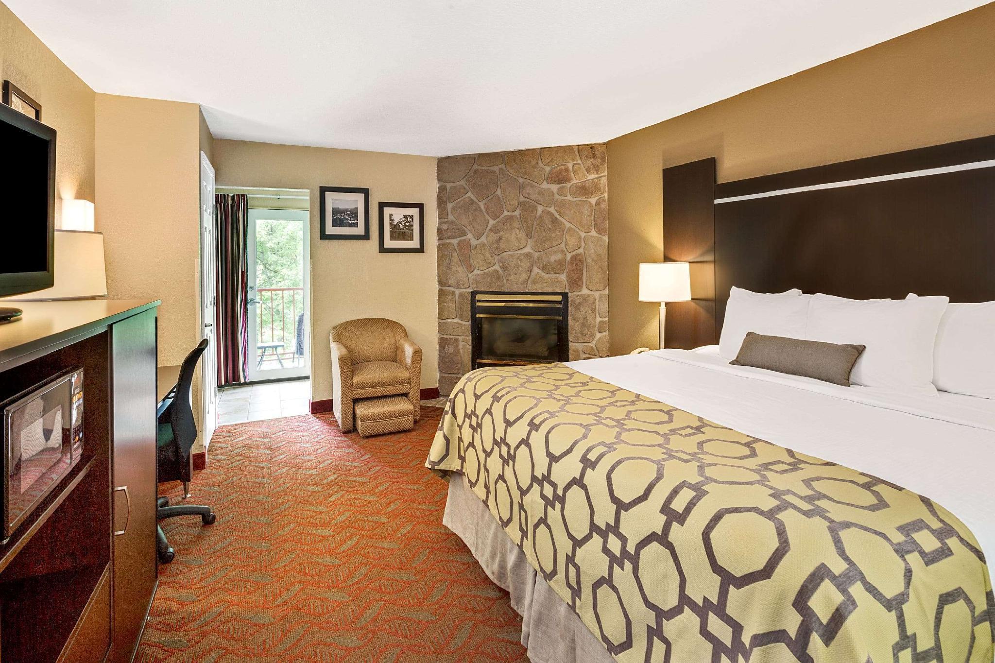 Baymont By Wyndham Gatlinburg On The River Exterior foto