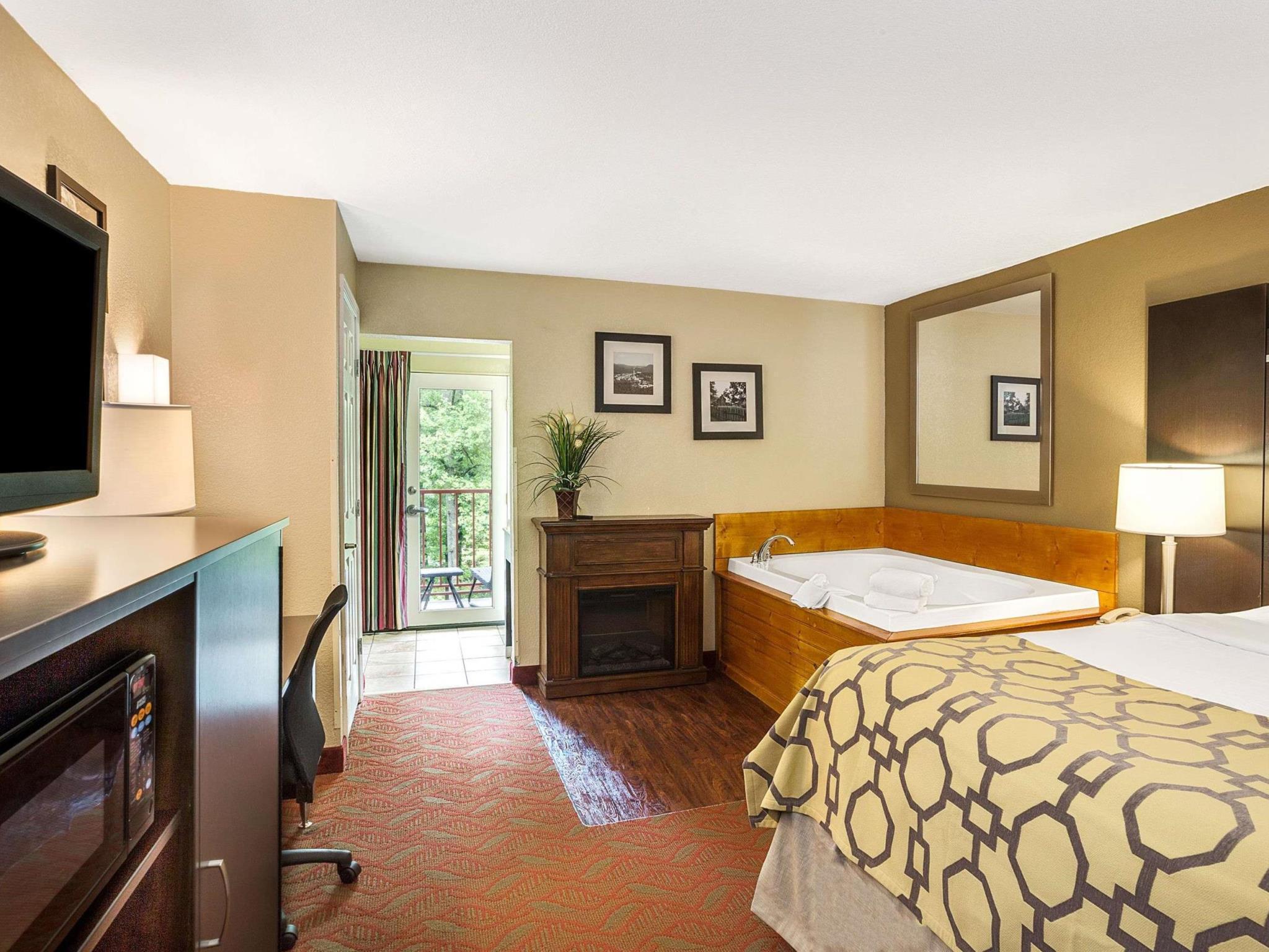 Baymont By Wyndham Gatlinburg On The River Exterior foto