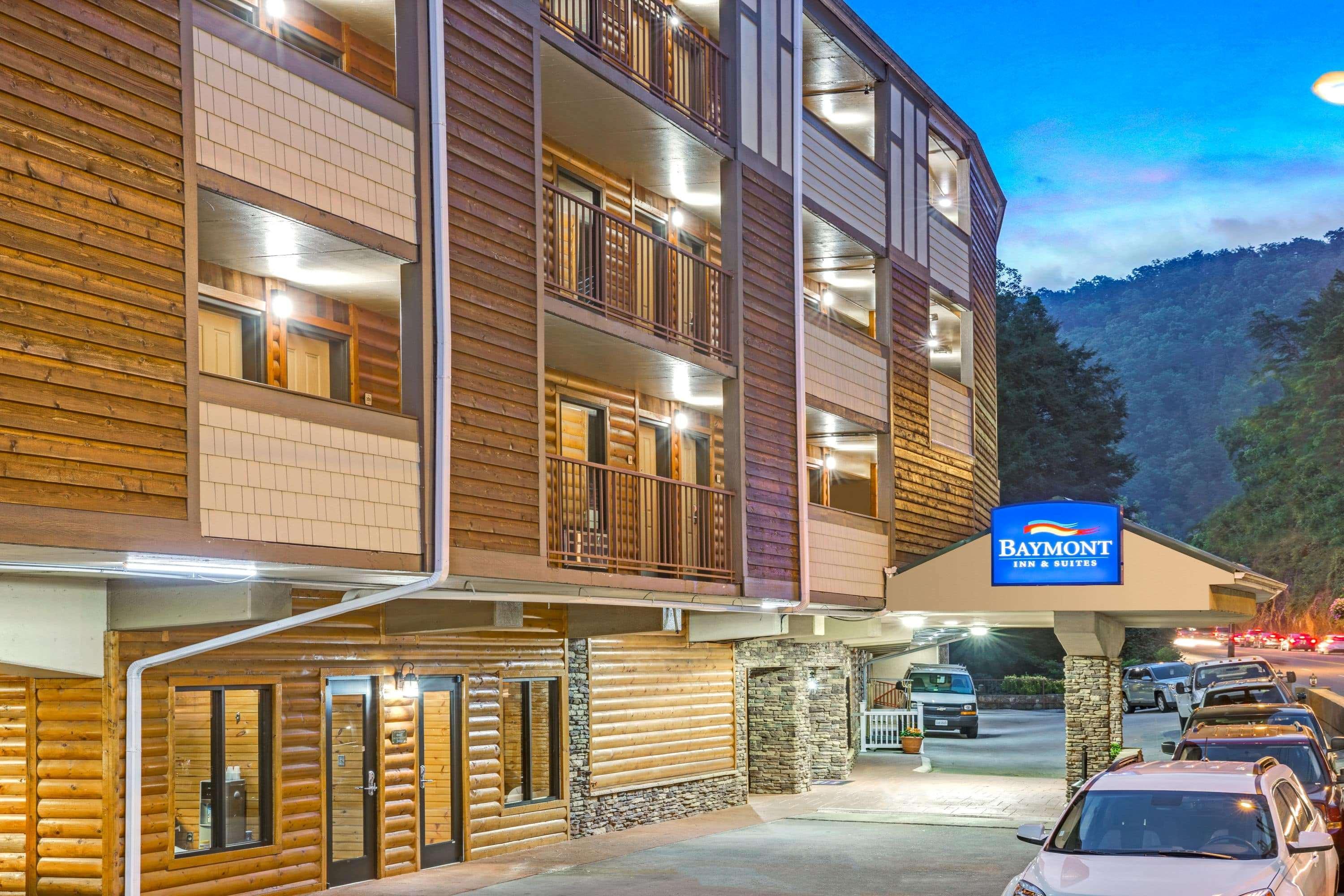 Baymont By Wyndham Gatlinburg On The River Exterior foto