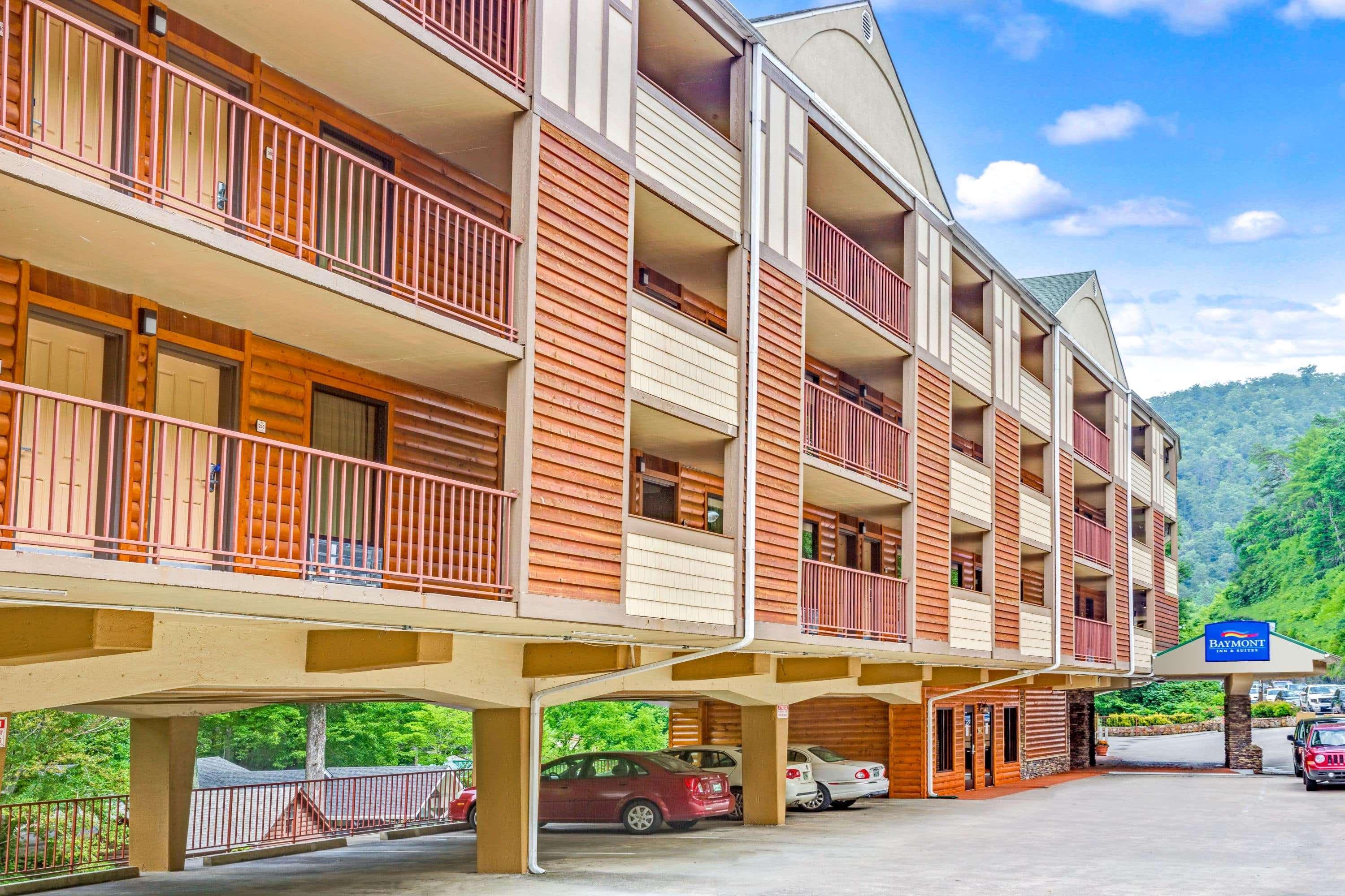 Baymont By Wyndham Gatlinburg On The River Exterior foto