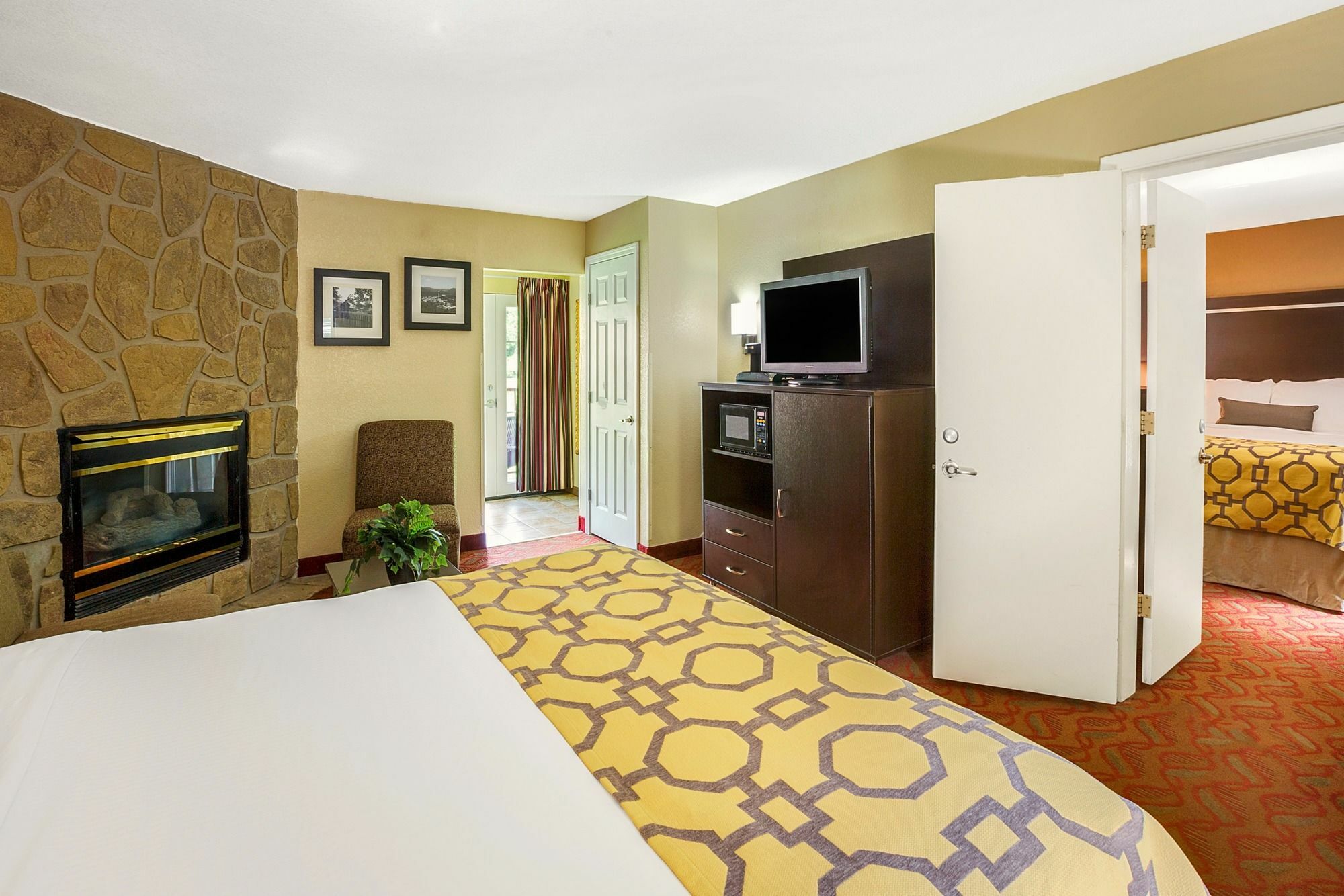 Baymont By Wyndham Gatlinburg On The River Exterior foto