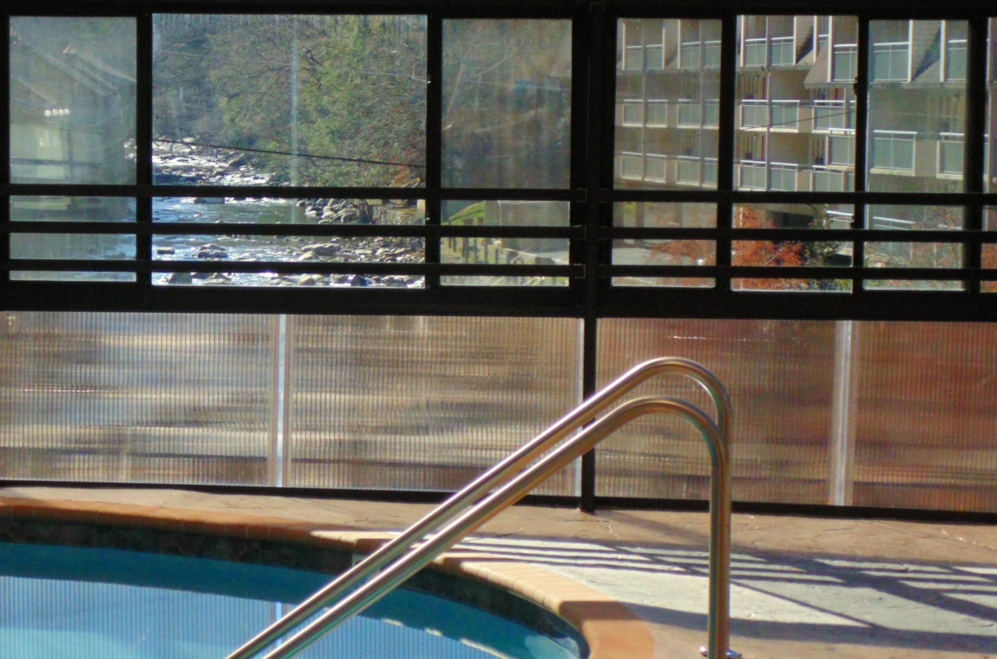 Baymont By Wyndham Gatlinburg On The River Exterior foto