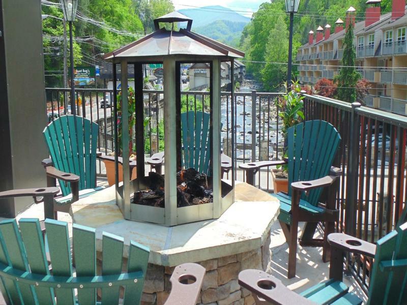 Baymont By Wyndham Gatlinburg On The River Exterior foto
