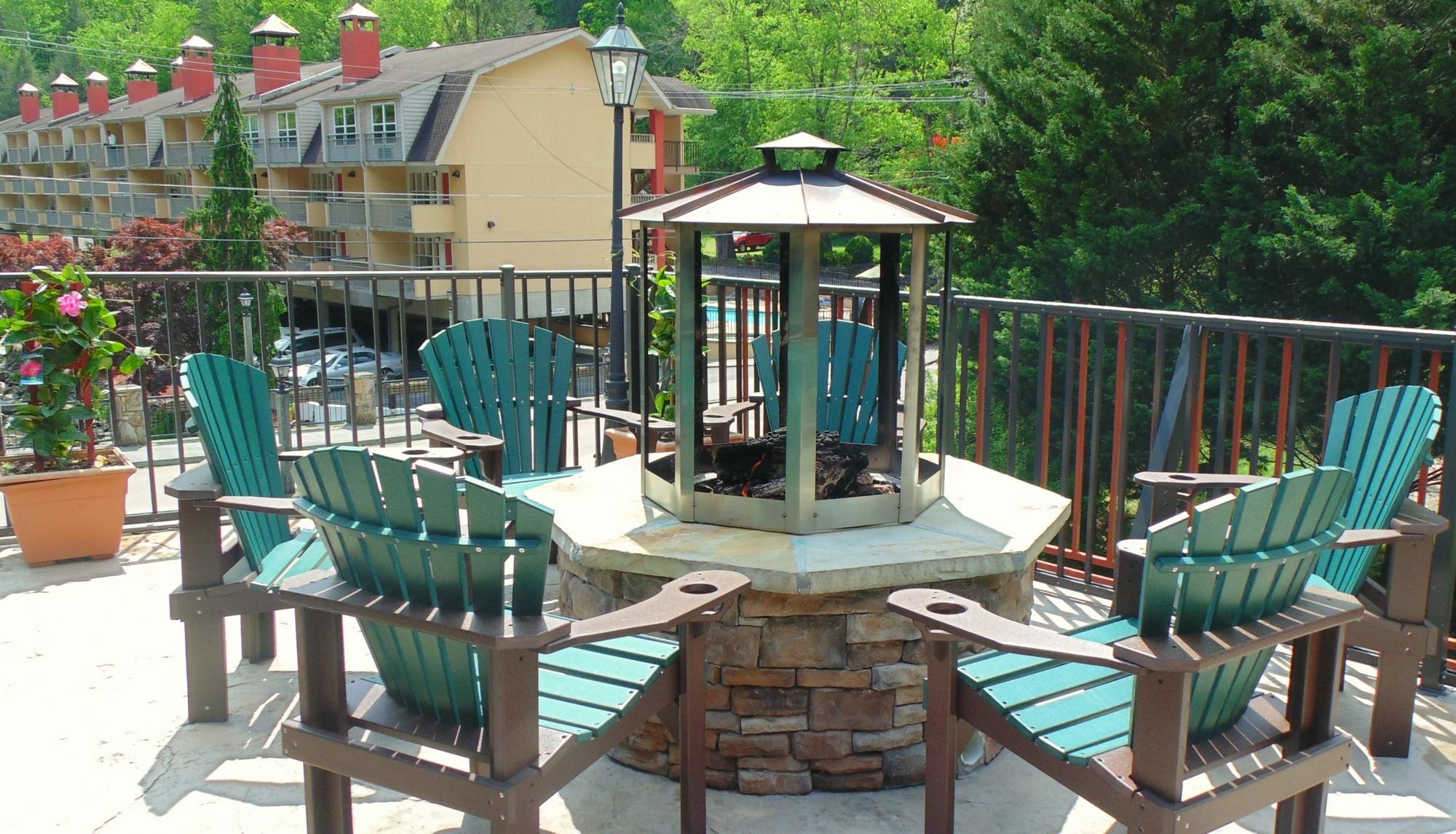 Baymont By Wyndham Gatlinburg On The River Exterior foto